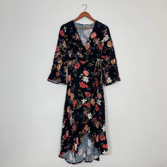 πππFARM Rio Summer Flower Wrap Dress in Black Floral, XSP πππ - Picture 4 of 9